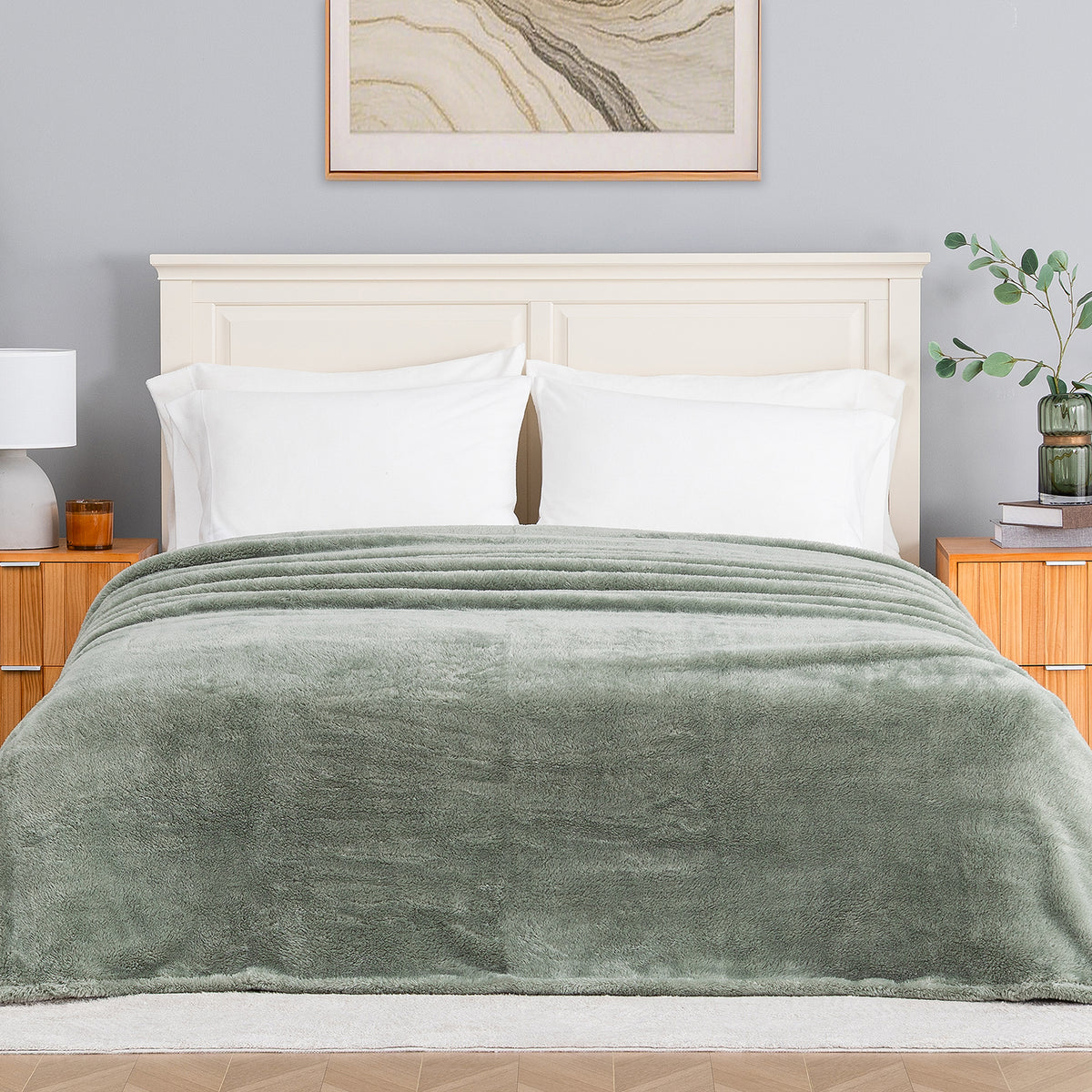 Premium Extra-Fluffy™ Blanket in Rolling Hills on a made bed, front view