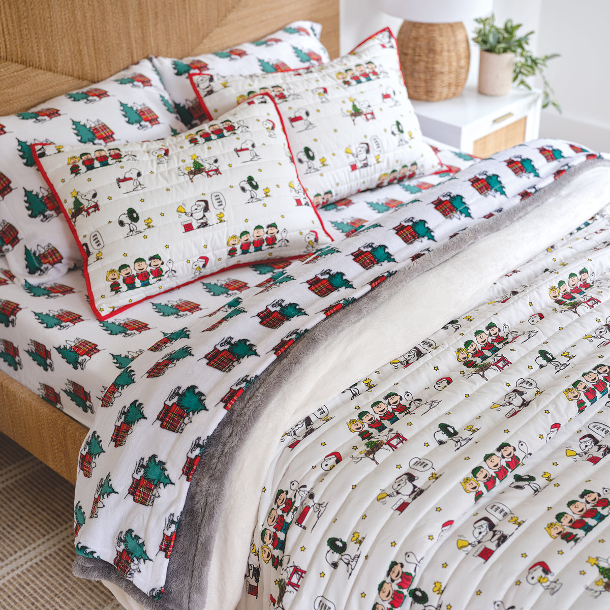 Peanuts® Patchwork Quilt Set