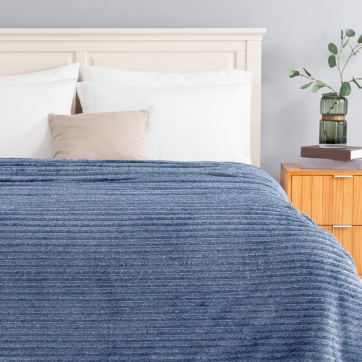 EcoThread® VelvetLoft® Blanket