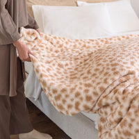 Retro Comfort Plush Blanket