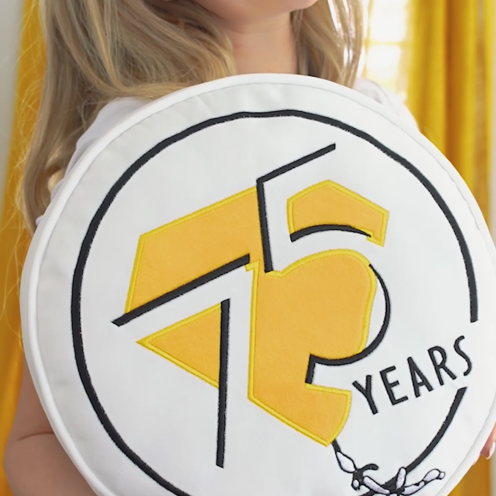 Peanuts 75th anniversary throw and pillow set video.